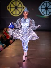 Charger l'image dans la galerie, Head band in Silk Moth print